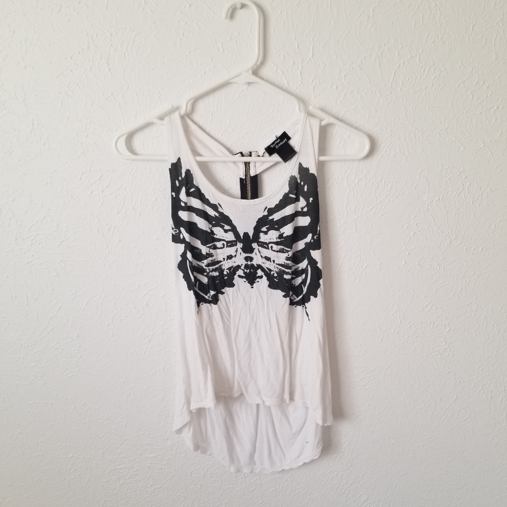 Butterfly tank